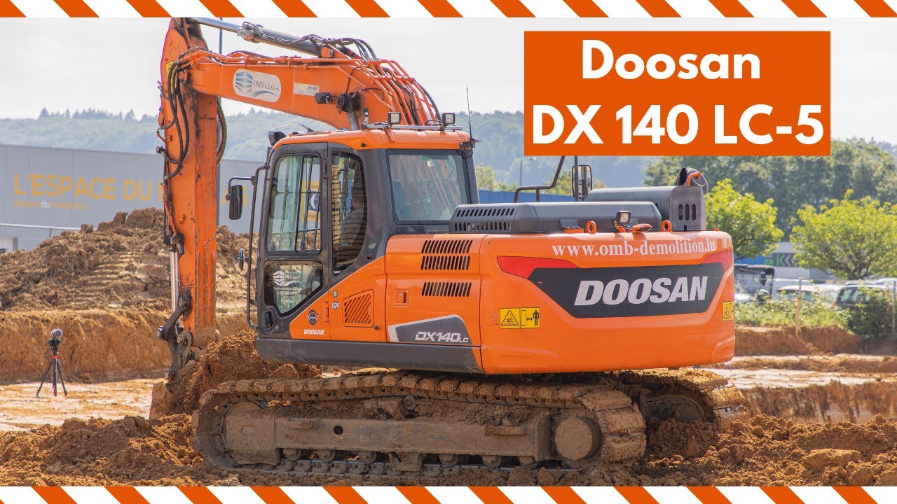 Rare Doosan DX 140 LC-5 digging a basement