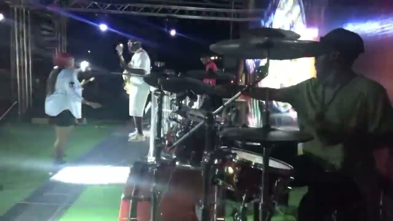People by Libianca (live performance) drum camera
