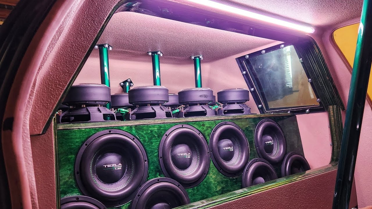 How To Wire 16 SUBWOOFERS in 1 Loud Show Car Grand Marquis