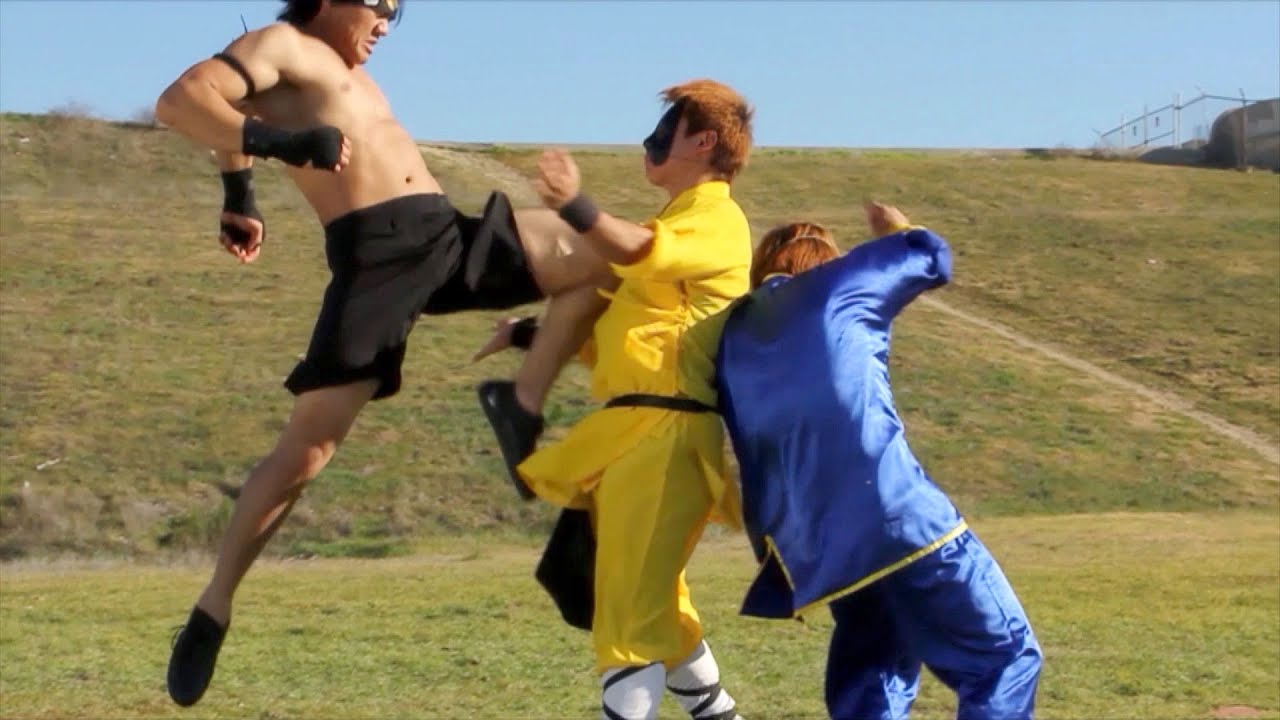 Muay Thai Guy vs 2 Kung Fu Guys | Martial Arts Fight Scene (Slug Street Scrappers)