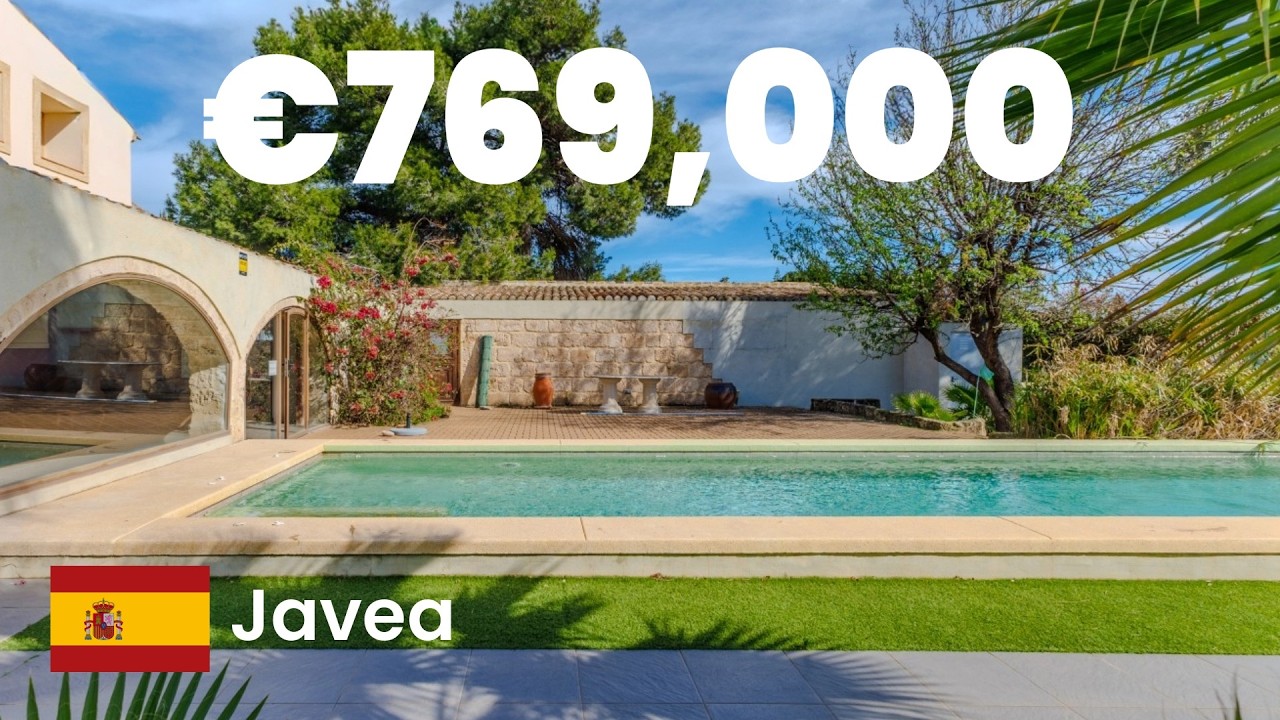 South Facing Traditional Spanish Villa with Pool and Riu Rau in Jávea