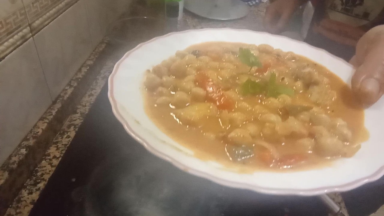 POTAJE DE GARBANZO CON BACALAO.