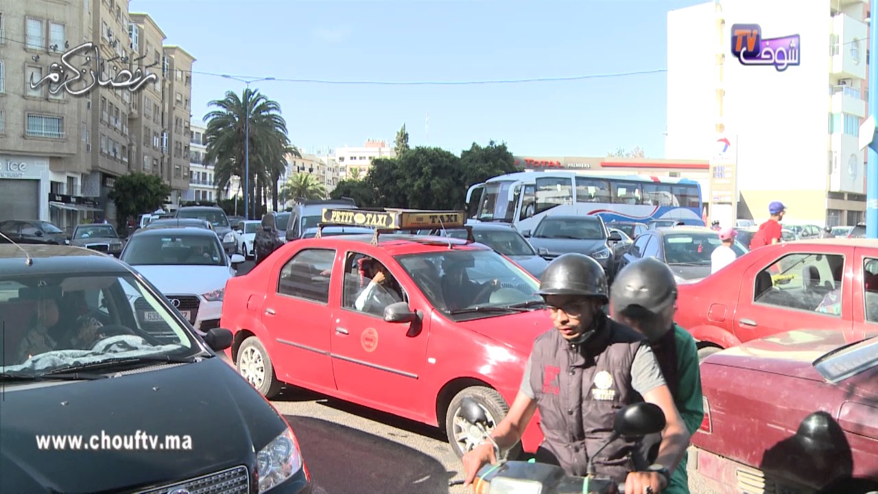 ساعة قبل لفطور: L’embouteillage  فـكازا