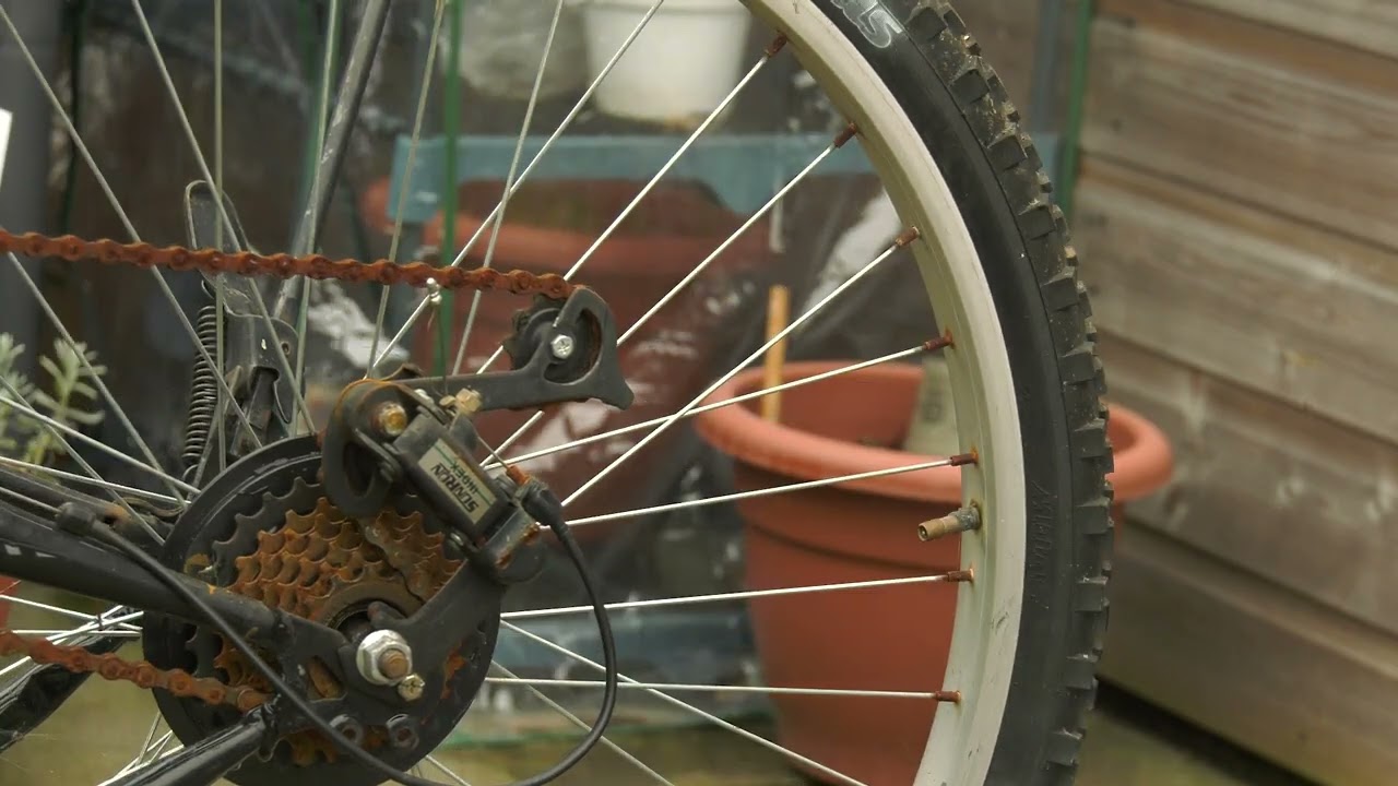 Spinning Wheel 1080p RAW