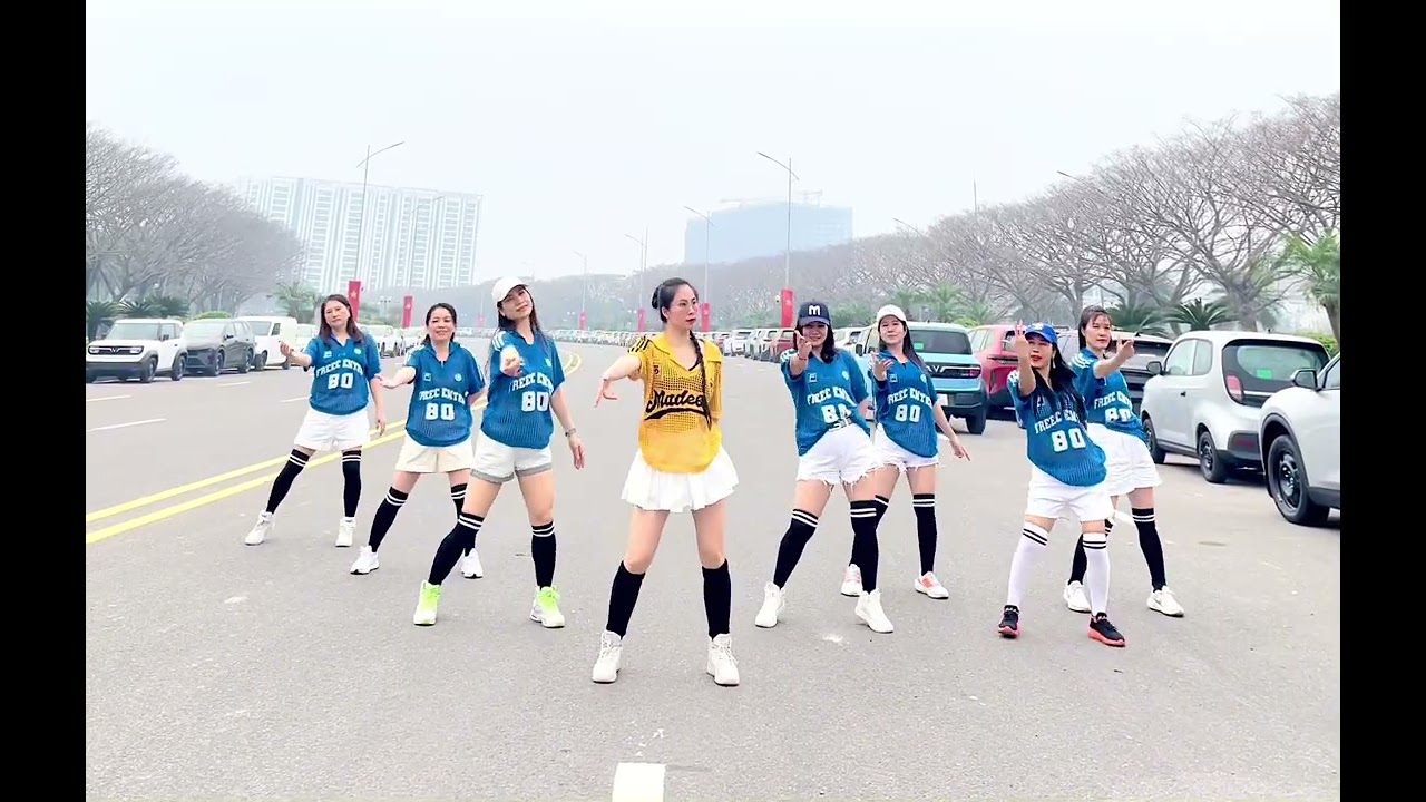 Thôi kệ đi zumba cover 