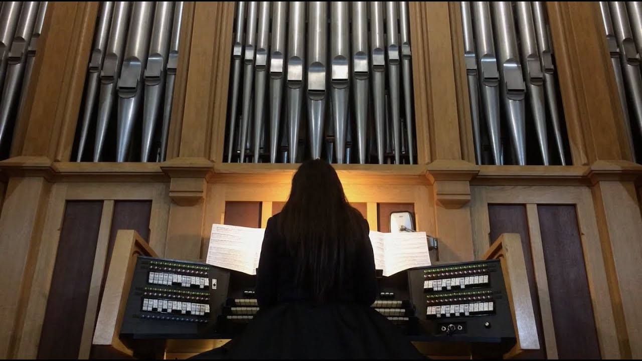J. S.  Bach - Prelude and Fugue C Minor BWV546; Ewa Belmas - organ
