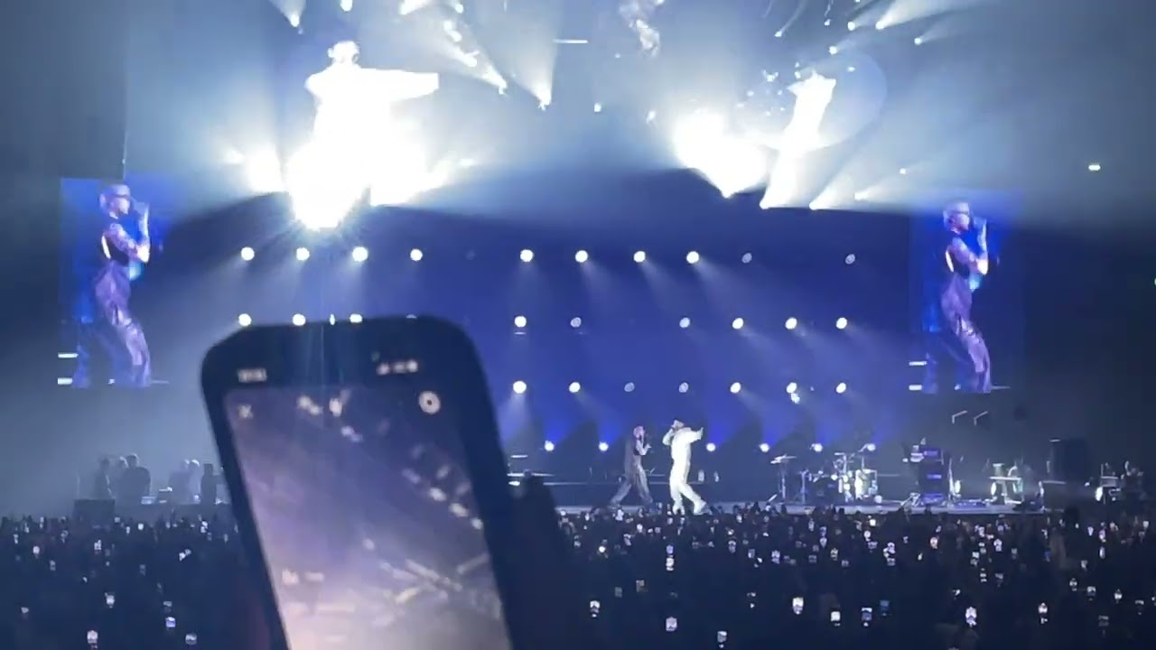 Lazza ft Shiva-Vorrei (ospite Shiva) LIVE MEDIOLANUM FORUM