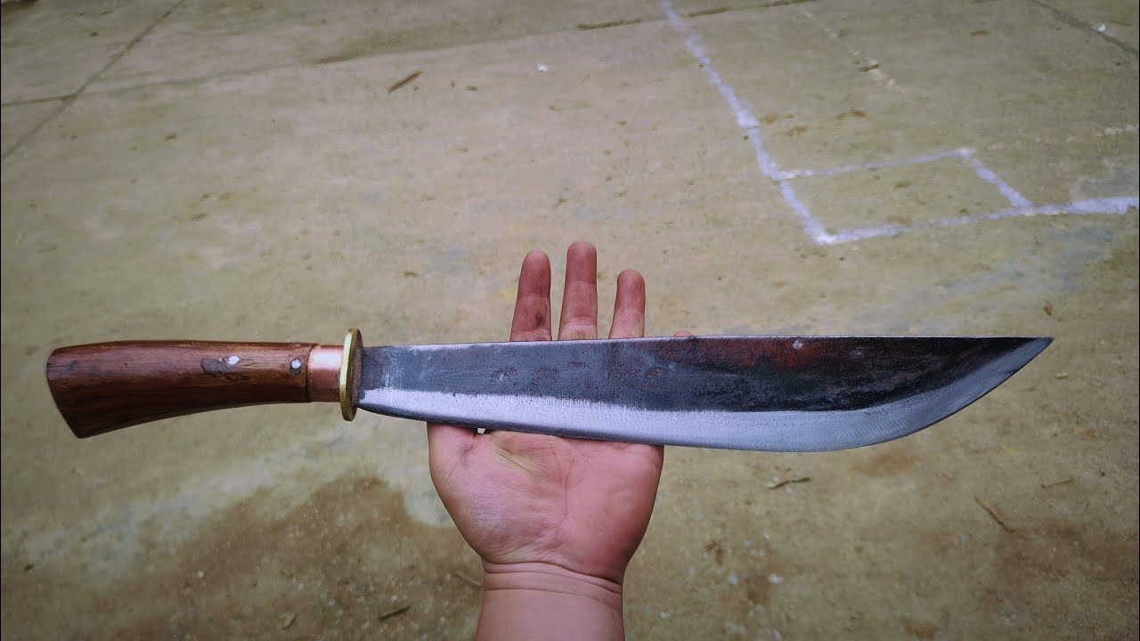 Restoration of a forest knife by a blacksmith from Vietnam#forging #shot