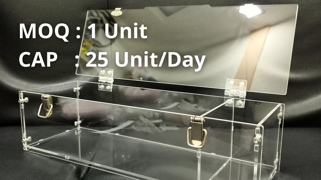 Box Acrylic Dengan Kunci Pengait Koper/Peti