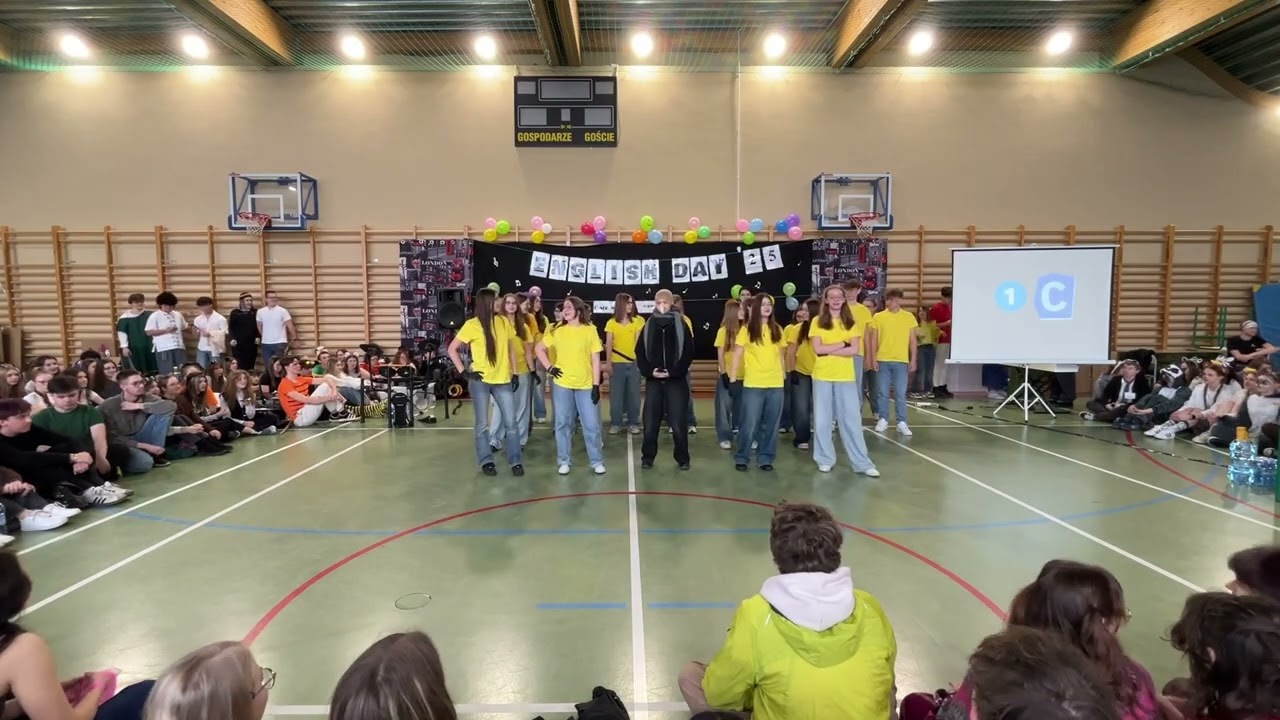 DZIEŃ ANGIELSKI 2025 - Once Upon A... SONG!