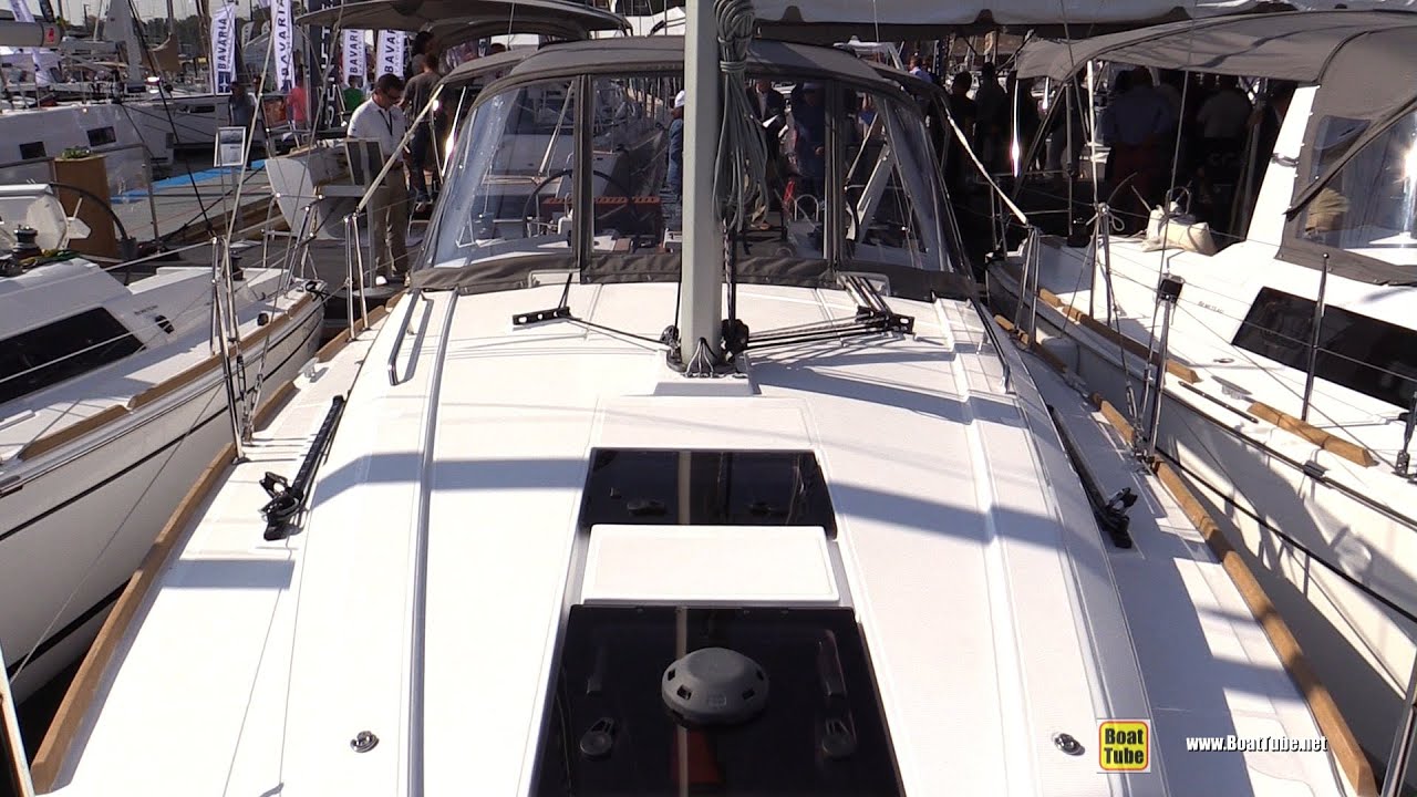 2015 Beneteau Oceanis 35 Sailing Yacht - Deck Walkaround - 2015 Annapolis Sail Boat Show