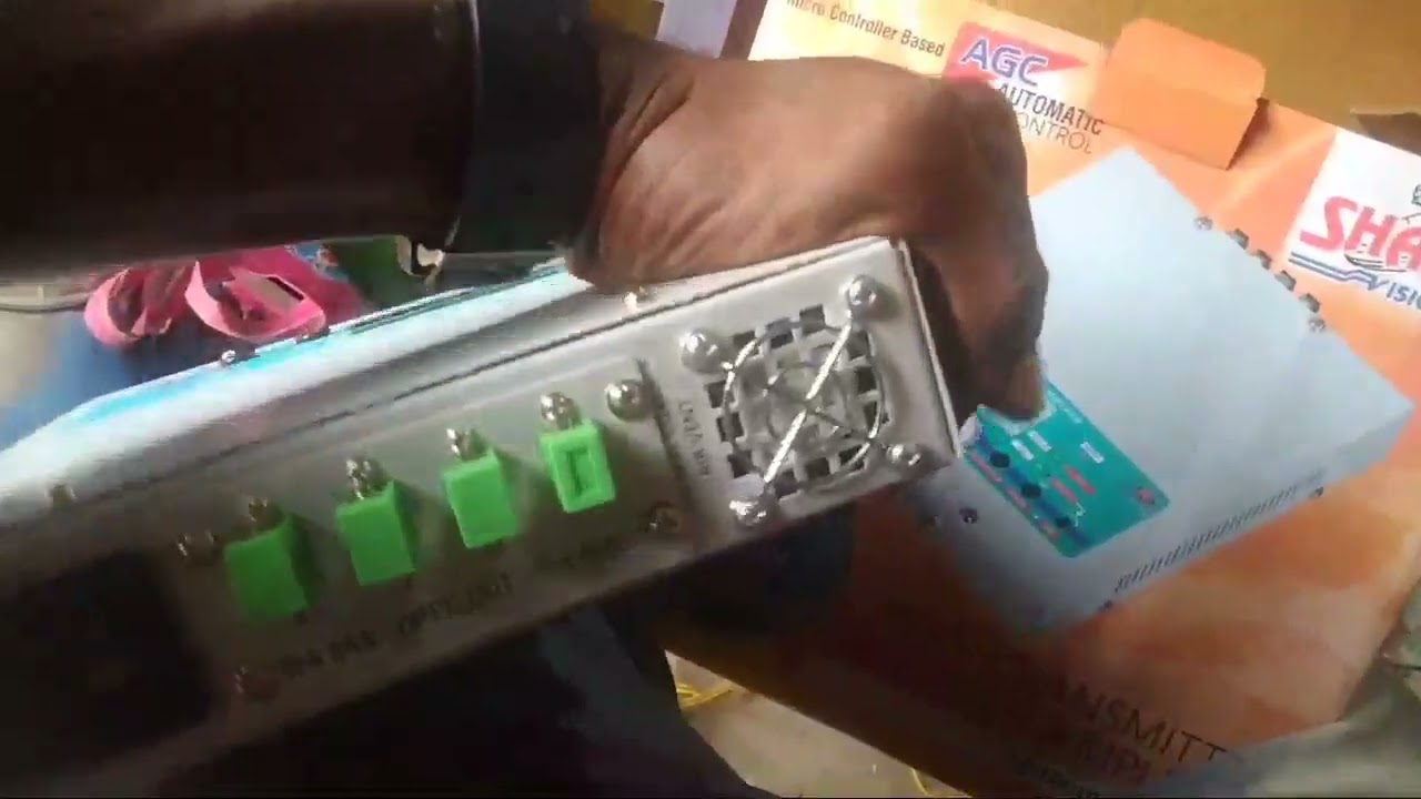 SHARP AUTO Switching FIBER AMPLIFIER  { } TRANSMITTER