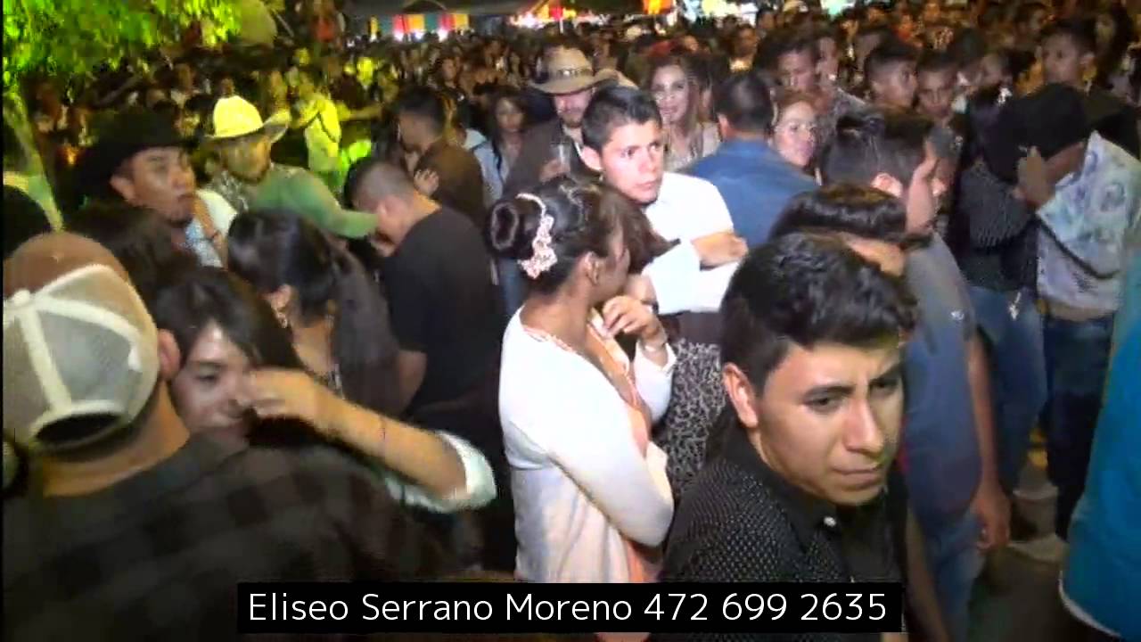 SAN AGUSTIN DE LAS FLORES 26 DE MAYO 2016 BAILE 2. EN LA NOCHE  BANDA TRANCAZO