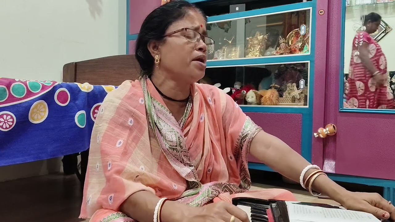 আপন বলিতে আমার কেউ হলো না ভবে 🙏🙏🙏