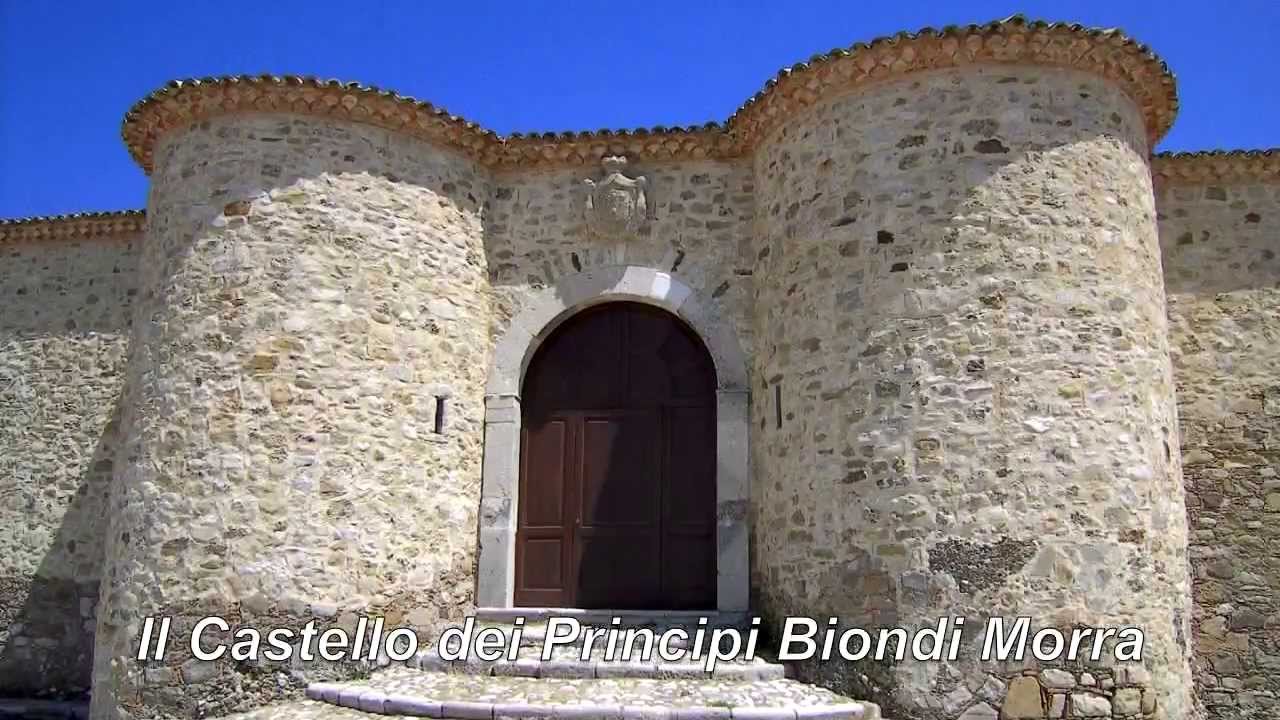 Il Castello dei Principi Biondi Morra - Morra de Sanctis