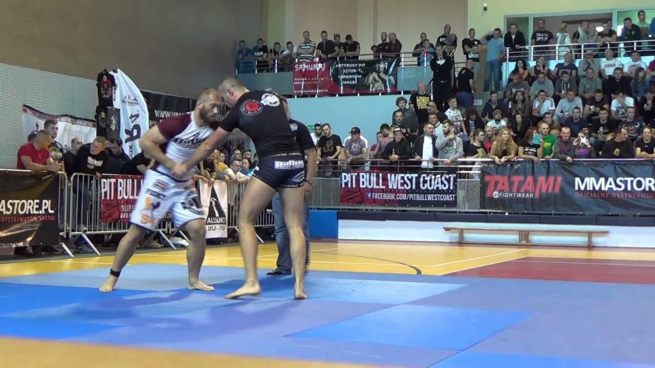 KAMIL UMIŃSKI vs TOMASZ NARKUN