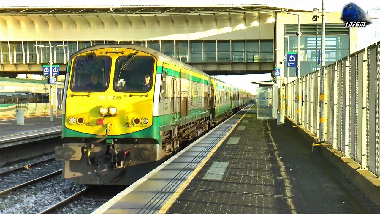 Irish Trains in Adamstown Station🚆🚄🚂 Trenuri Irlandeze în Gara Adamstown  - 05 January 2024