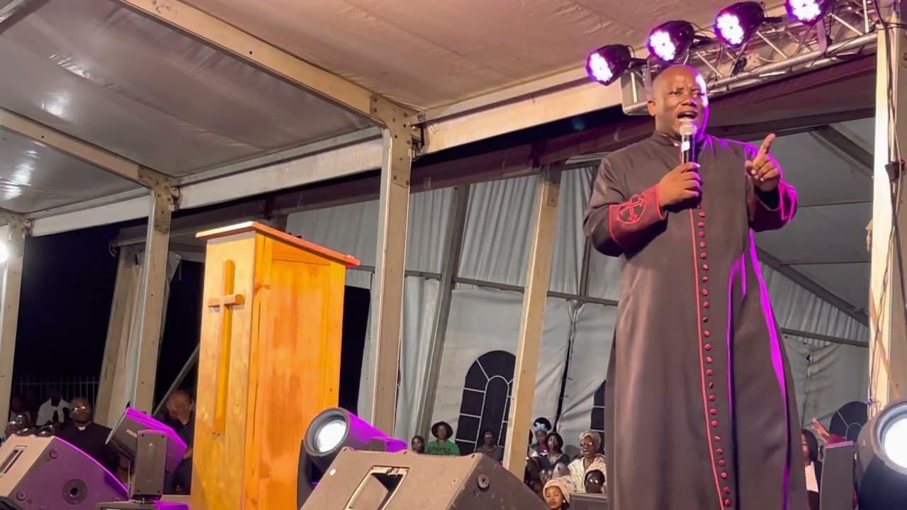 Revd Sokhela sikhotha izihlungu