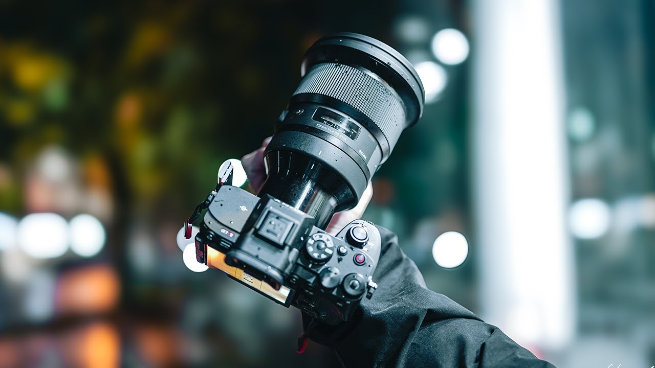 [Rainy Street POV] First Look Of The Sigma 105mm f1.4 Lens