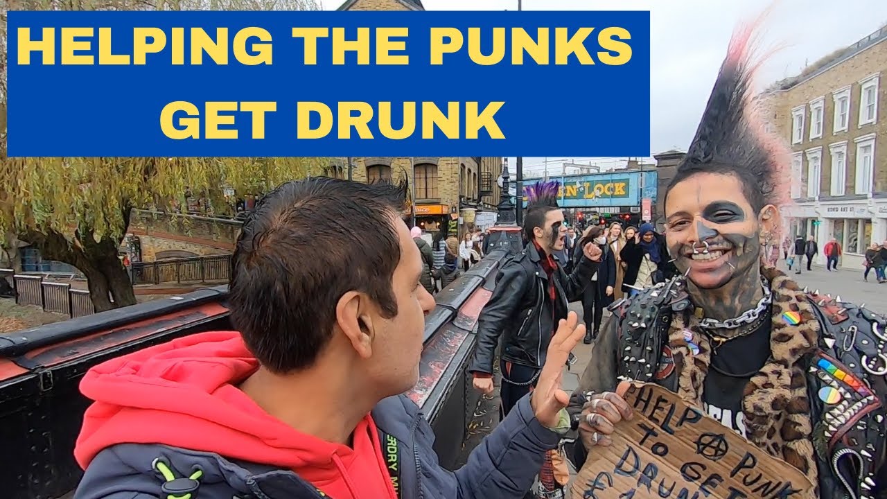 CAMDEN LOCK MARKET STREET FOOD | HELPING THE PUNKS TO GET DRUNK