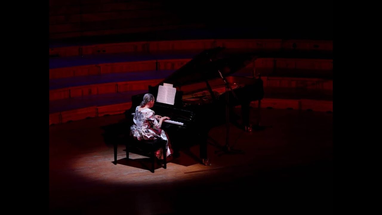 Dos pianos. Dos países. Un Sólo corazón