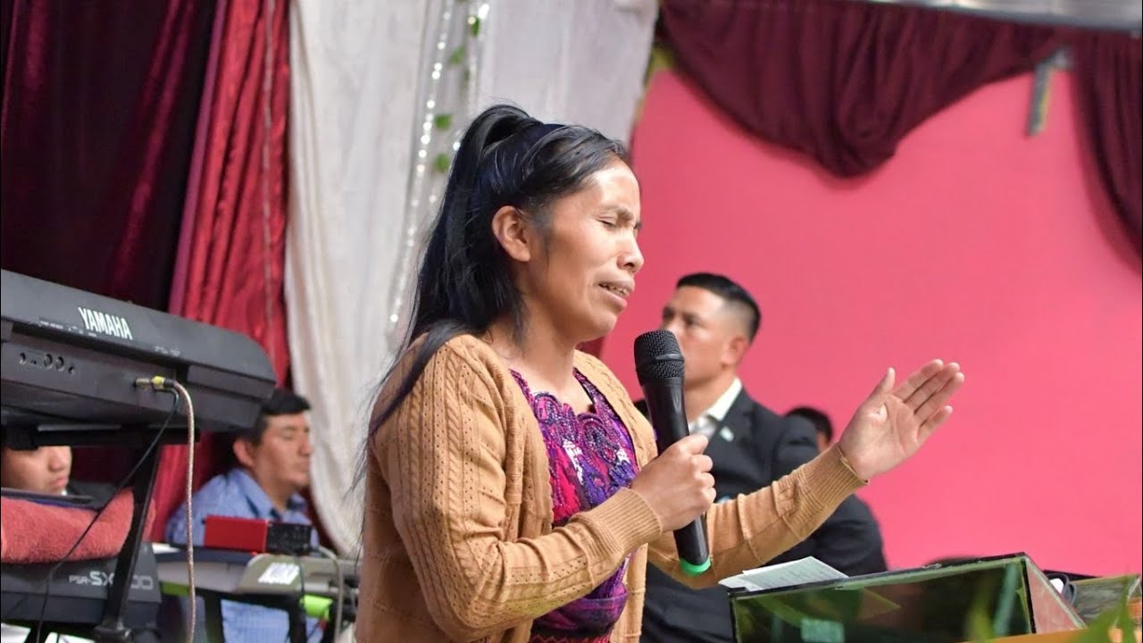 //Tu eres Mi Consuelo// Solista Juana Isabela