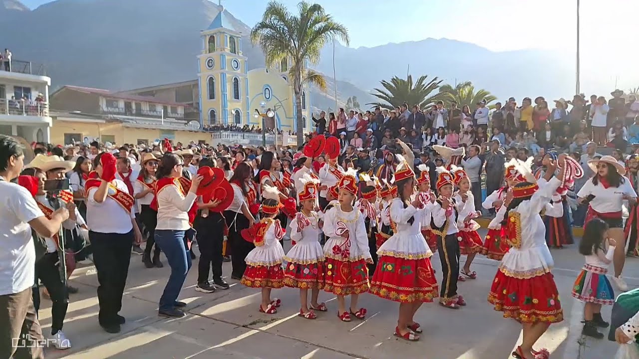 HUAYLAS 7 DE JULIO  - INGRESO A LA PLAZA HISTÓRICA