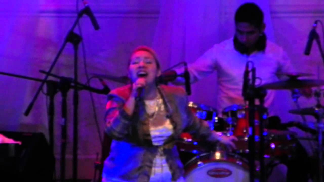 DAME LA VIDA - EN VIVO ADRIANA ACOSTA OFICIAL HD