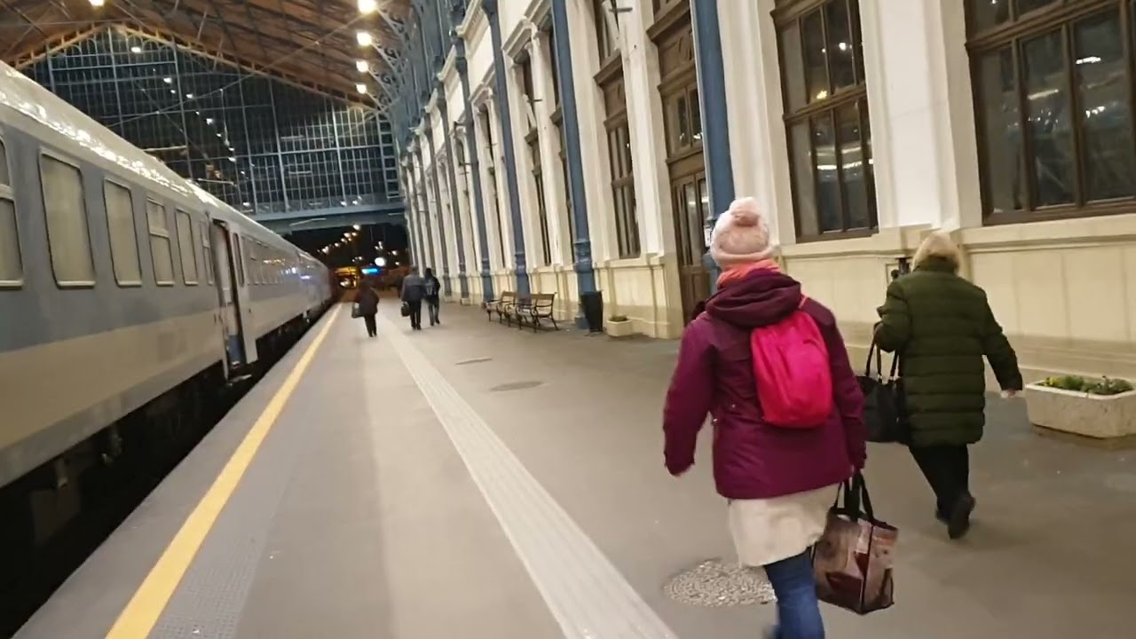 Nyugati pályaudvar Menekült helyzet, körbe tekintő 2022.03.01
