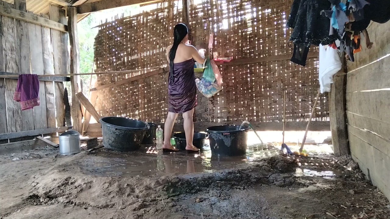 hnub no ntshav kub heev kuv mus yuav ntaub los xaws tiab  sov heev da dej