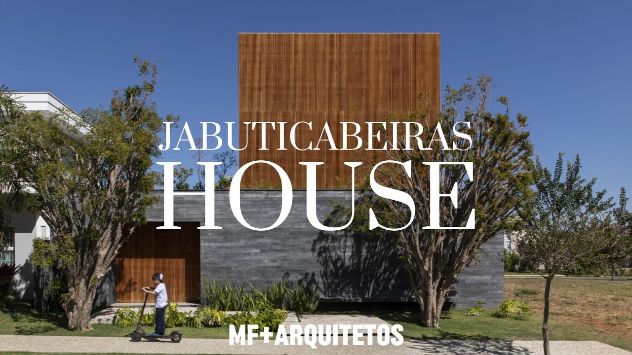 A Home with Dual Street Access and Integrated Spaces | House of Jabuticabeiras
