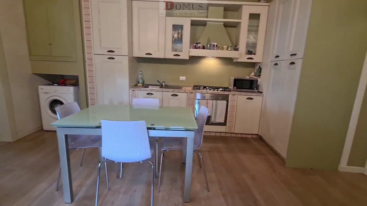 Trilocale in vendita a Torri del Benaco - Lago di Garda - appartamento ristrutturato - fronte lago