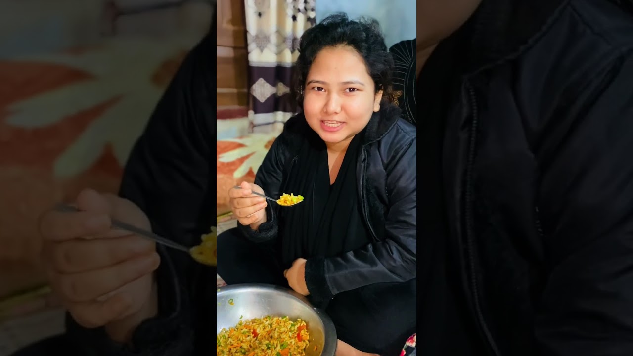 কিতা খাইন দাদি নাতিন এ গফ করি করি। 
