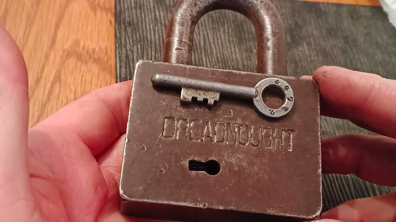 Dreadnaught - Czech Republic Military padlock picked