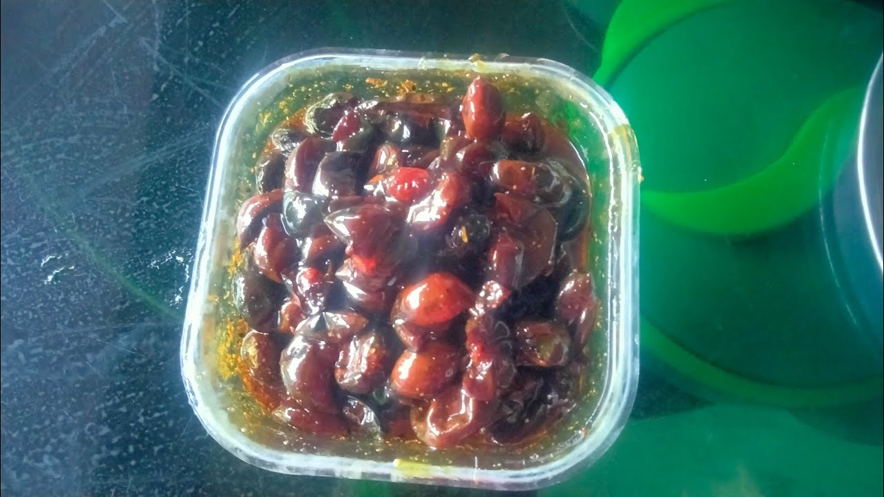 টক ঝাল মিষ্টি কুলের আচার।