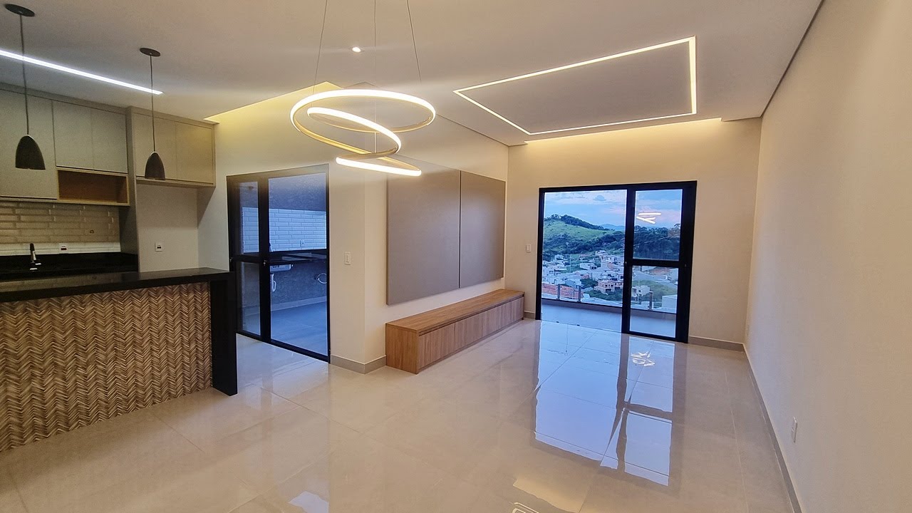 Belíssima Casa a Venda em Bragança Paulista SP.