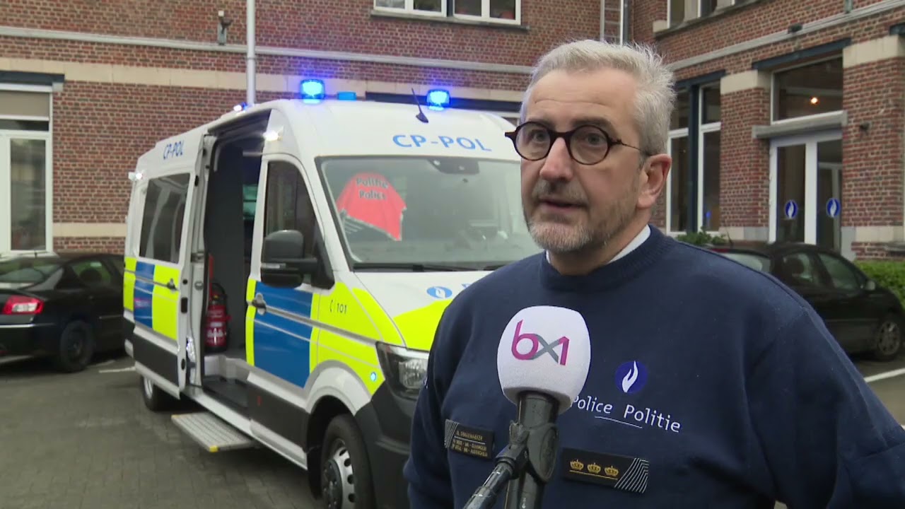 La “command car” : ce nouveau poste de commandement mobile de la zone de police Marlow