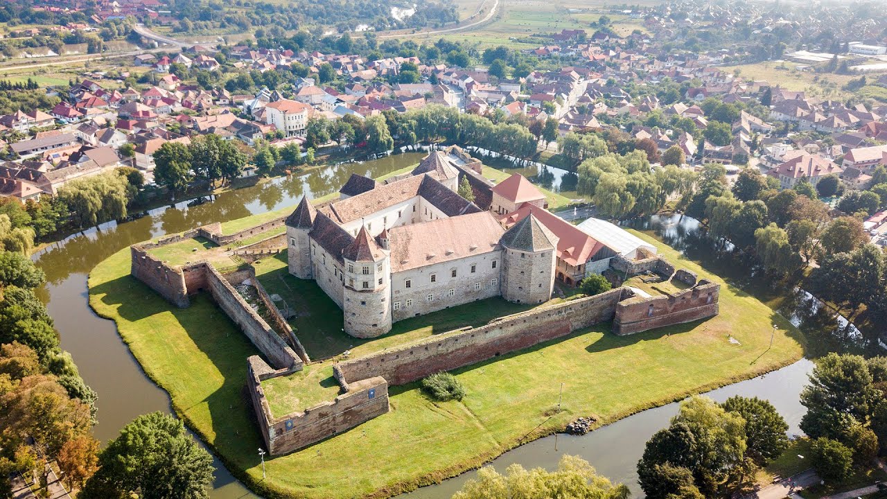 Romania - Fagaras Fortress (Făgăraș Citadel) and Luncoiu de Jos viaductul