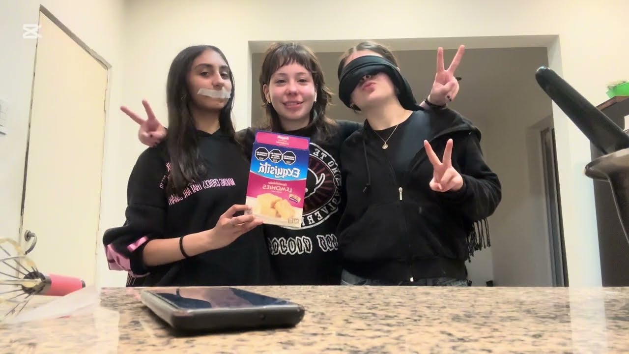 Las palmeritas cocinan un brownie: SORDA,CIEGA Y MUDA👏🍰👩‍🍳