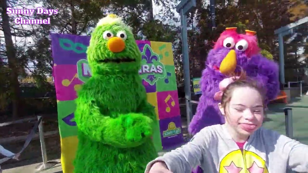 Наш день в Sesame Place | Встреча с героями «Улицы Сезам» | Парад Марди Гра | Специальные встречи