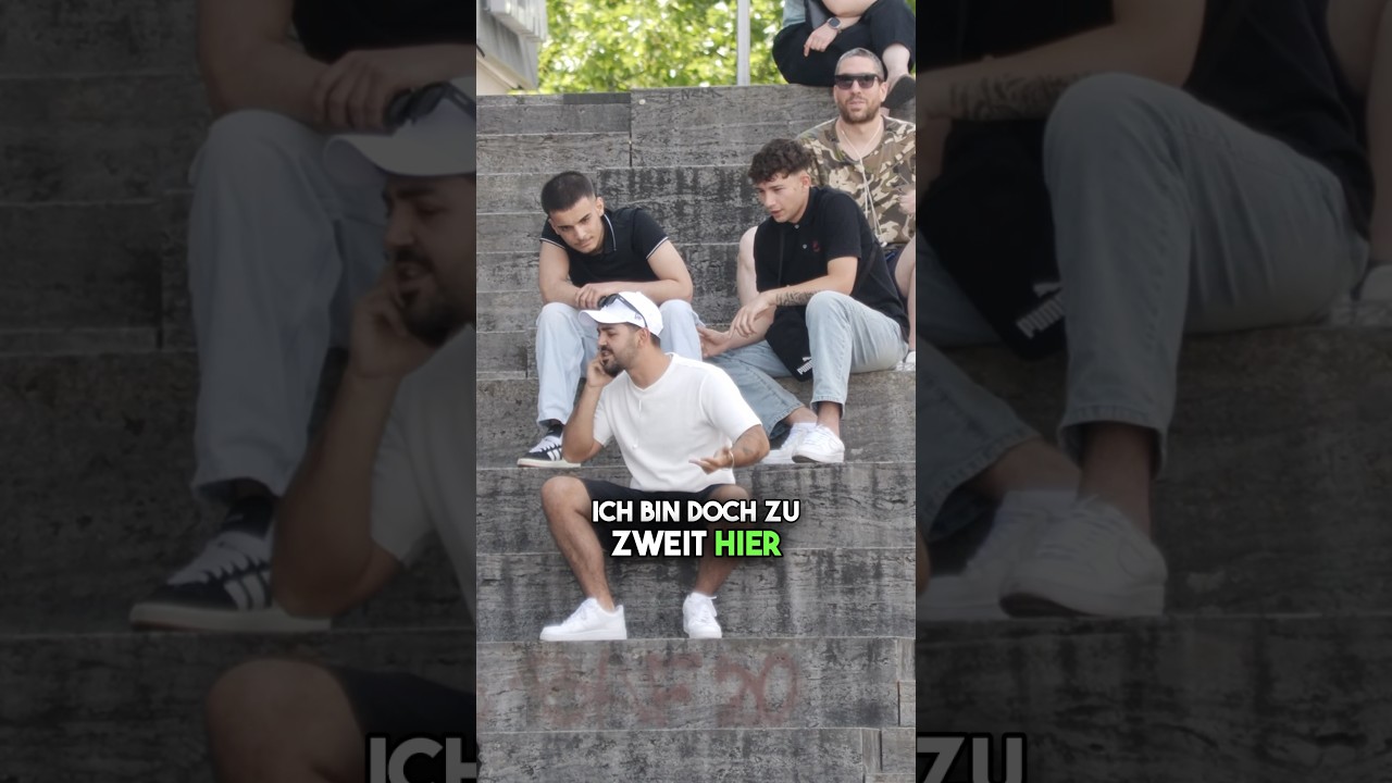 Komm hier her wir sind zu zweit #prank #streetcomedy #viral