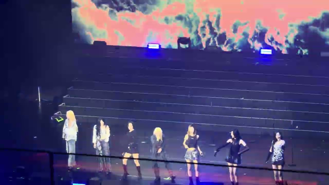 DREAMCATCHER (드림캐쳐) - RISING [FINALE OF 7 DOORS in MACAU] 4k fancam 직캠 2025.03.02