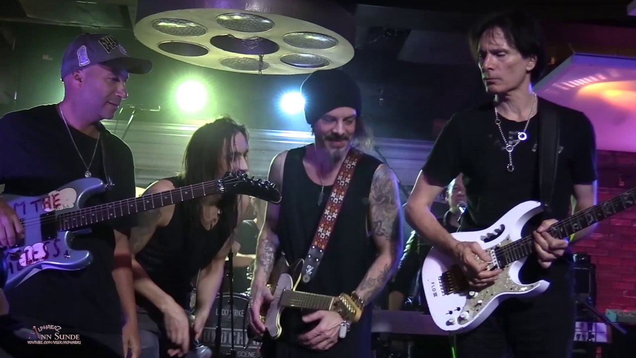 STEVE VAI, RICHIE KOTZEN, NUNO BETTENCOURT, TOM MORELLO Voodoo Chile