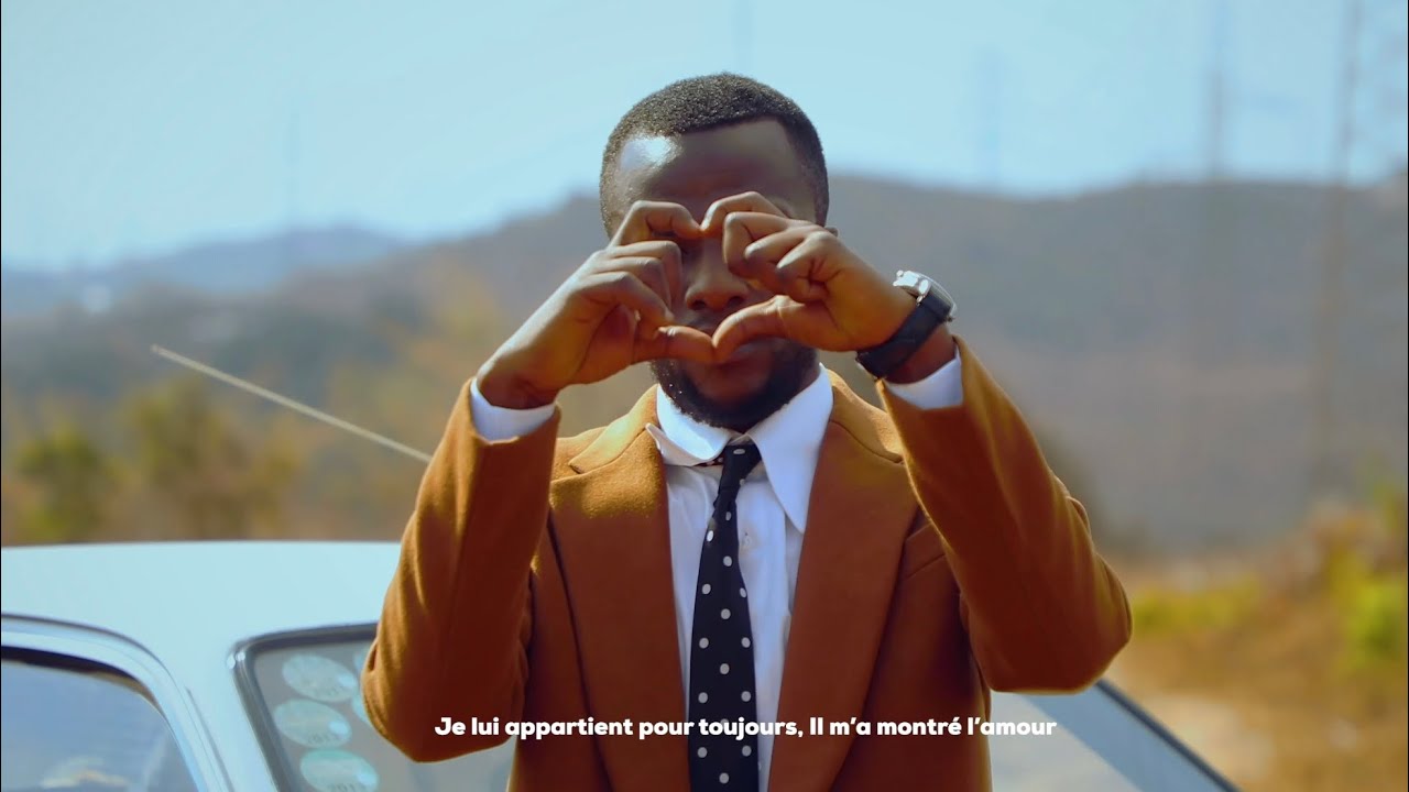 NORIS TSHANY Promis- Different Clip Officiel)