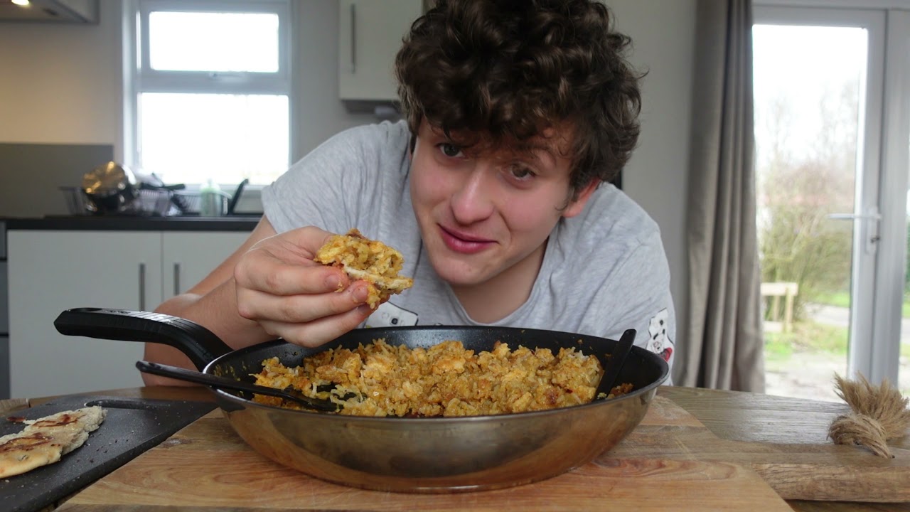 Indian Food MUKBANG😍 ( Coconut Chicken, naanbread )