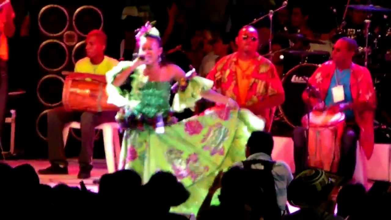 Wendy Rosado en la Noche del R&iacute;o 2013