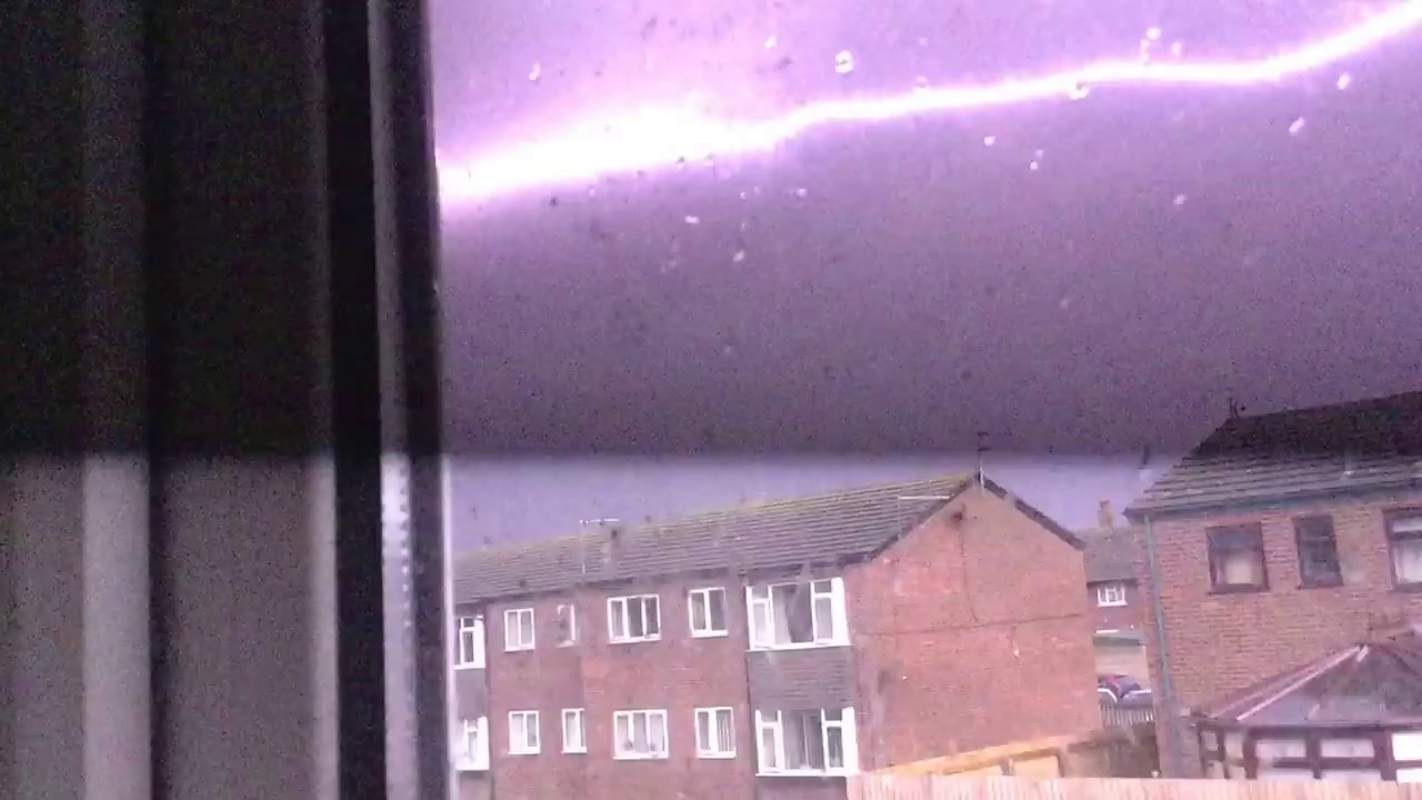 Thunderstorm midnight 17/08/2017.