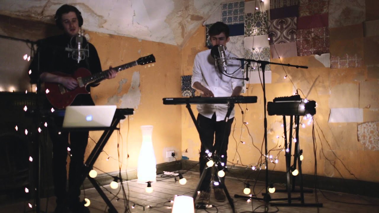 Aquilo - I Don't Want To See It (Live)