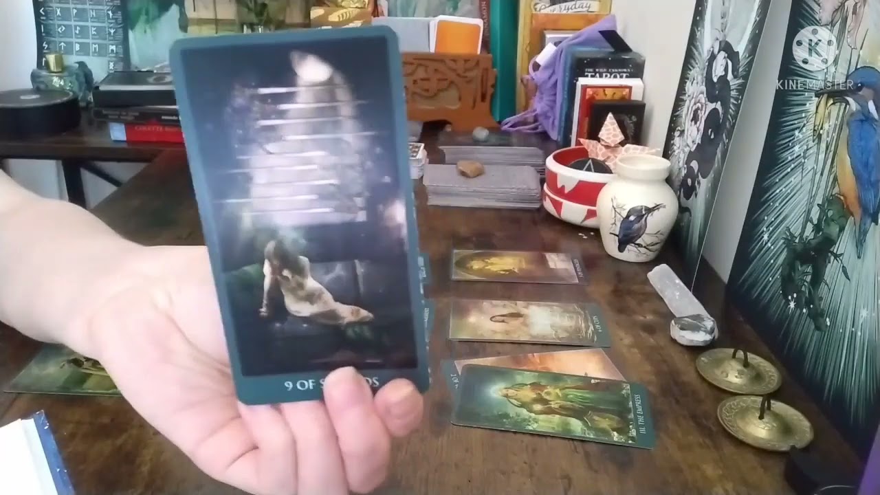 Aries ♈ - Get to know your own self! - Mid April 2022 tarot card reading