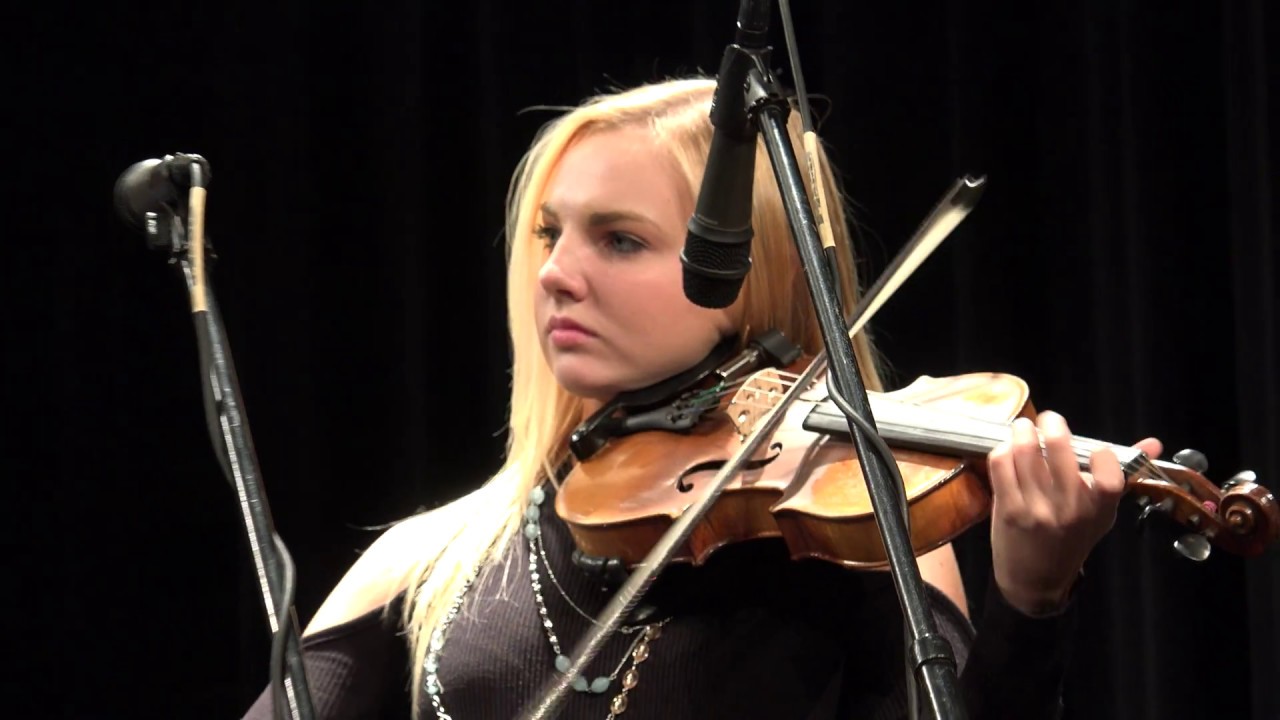 Darin & Brooke Aldridge - Fishers Hornpipe